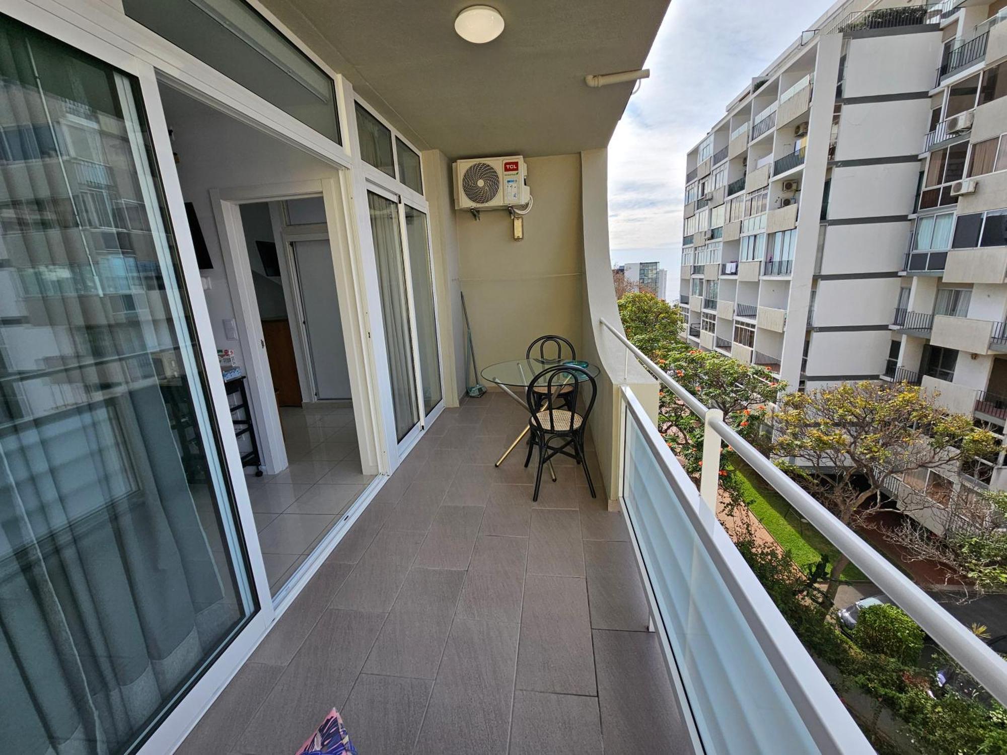 Apartamentos Navio Azul Funchal  Zimmer foto