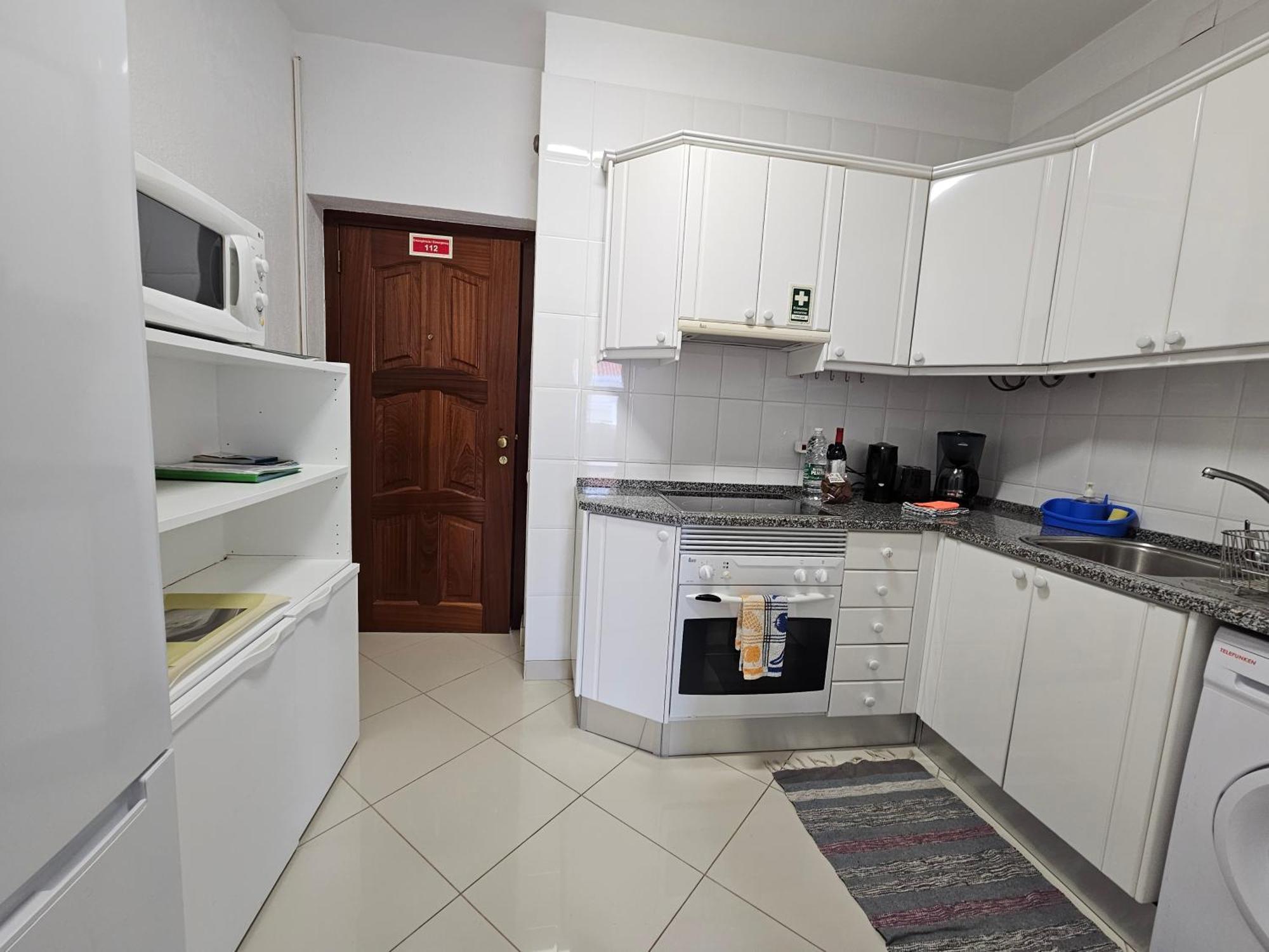 Apartamentos Navio Azul Funchal  Zimmer foto
