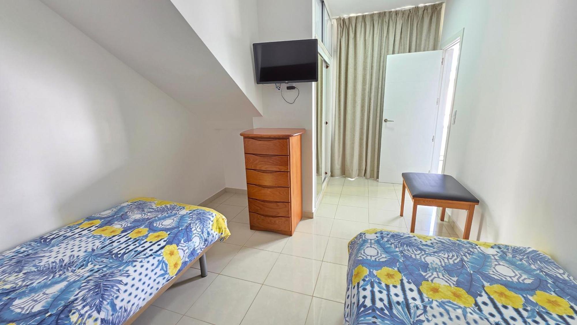 Apartamentos Navio Azul Funchal  Zimmer foto